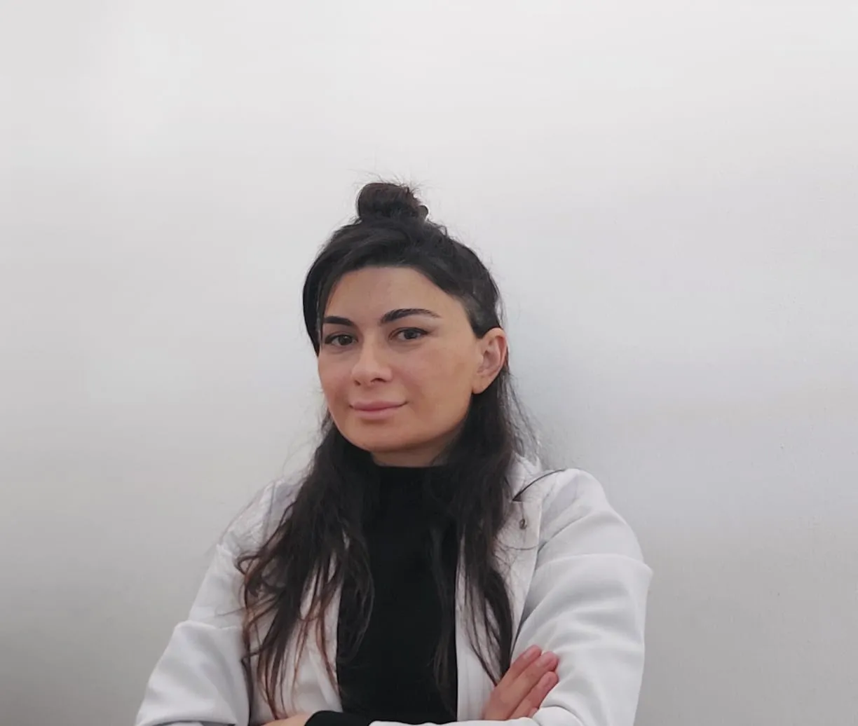 Dr. თეა ძიძიკაშვილი - Dentist Bucho Denti